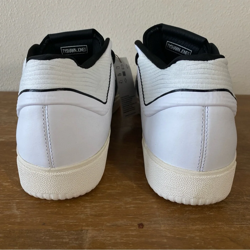 Adidas Tyshawn Jones Skateboarding Shoe White Leather - Size 10